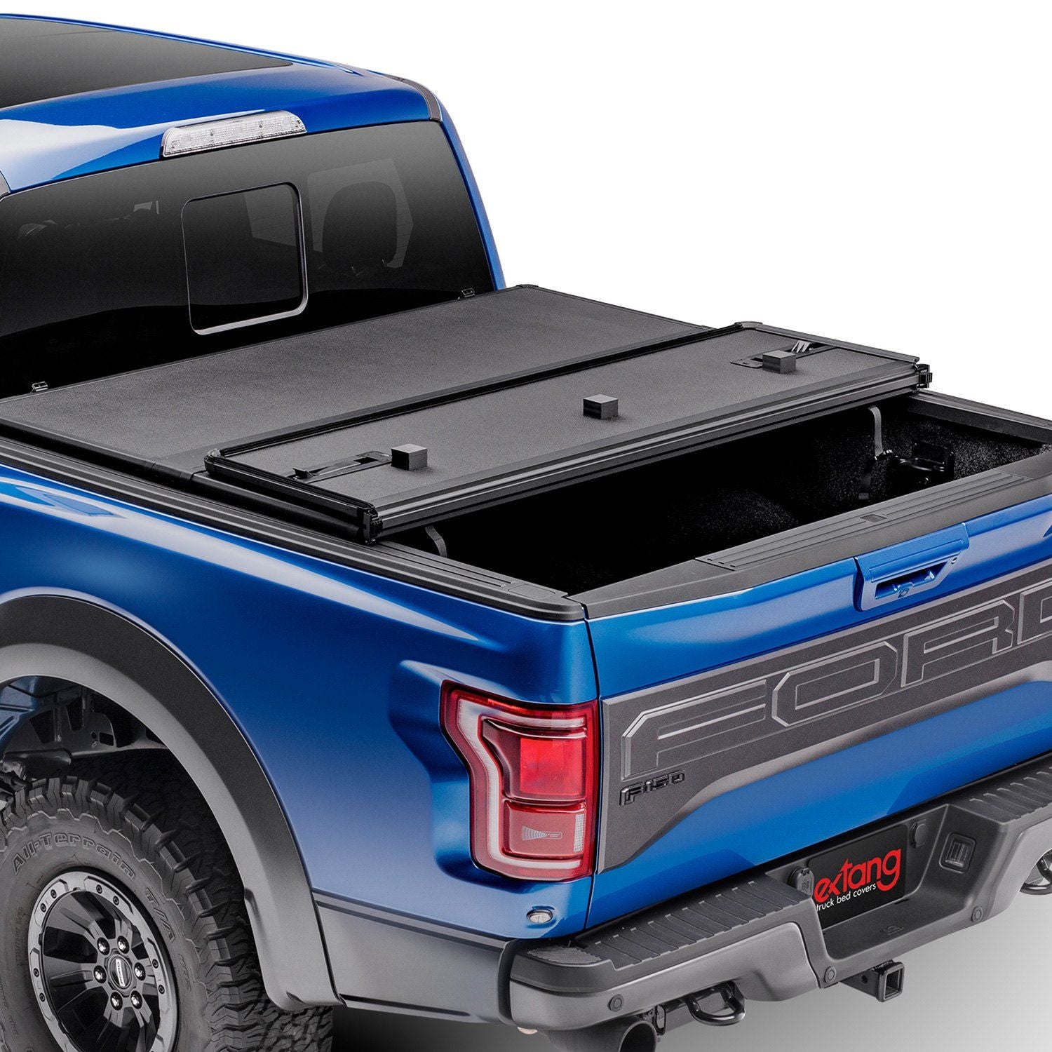 Extang® • 83895 • Solid Fold 2.0 • Hard Tri-Fold Tonneau Cover • Jeep Gladiator 5' 20-23 w/out Trail Rail System