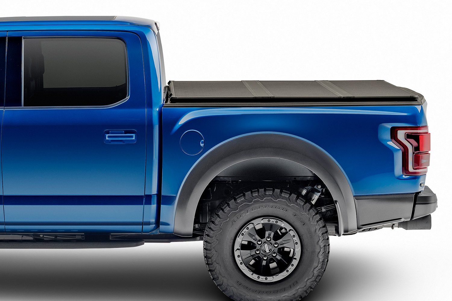 Extang® • 83486 • Solid Fold 2.0 • Hard Tri-Fold Tonneau Cover • Ford F-250/350 SD 6'9" 17-22