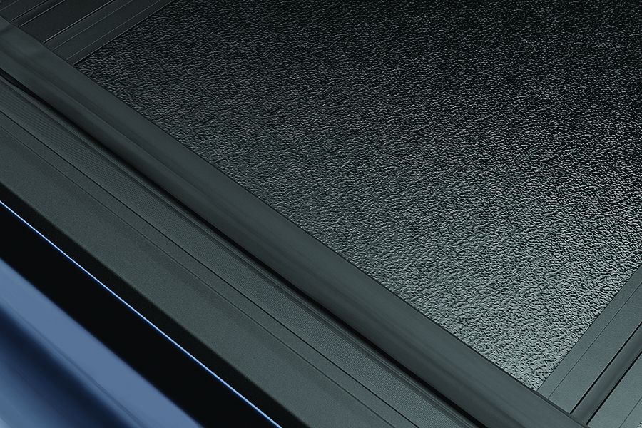RTX® • RTX14018 • Hard Folding Tonneau Cover • Chevy Silverado / Sierra 5'5" 14-18