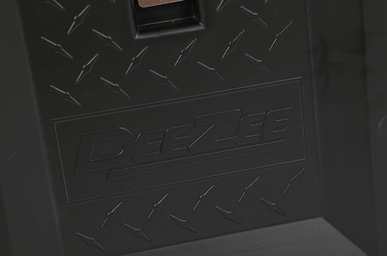 DeeZee 91717P - Poly Triangle Trailer Box